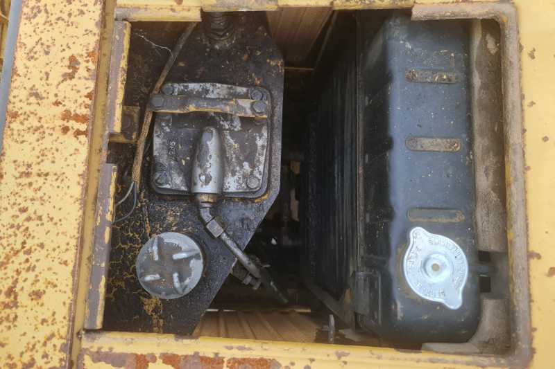 OmecoHub - Immagine CATERPILLAR 428
